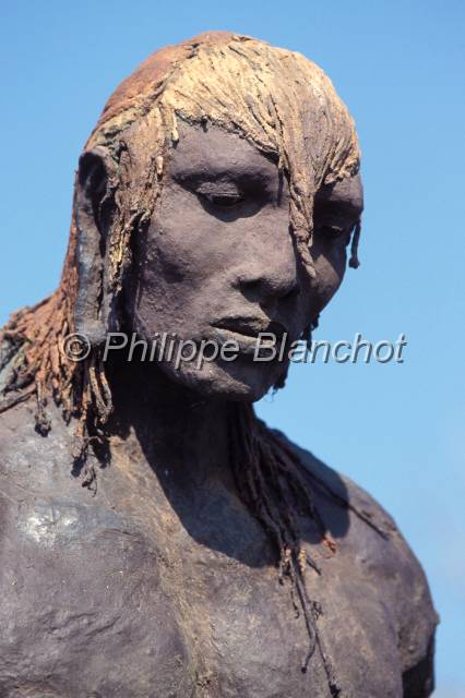 ousmane saw 20.JPG - Exposition Ousmane SawPasserelle des Arts, Paris juin 1999